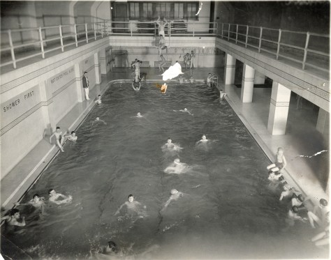 Special Topics | Historical Nude Male Swimming Images